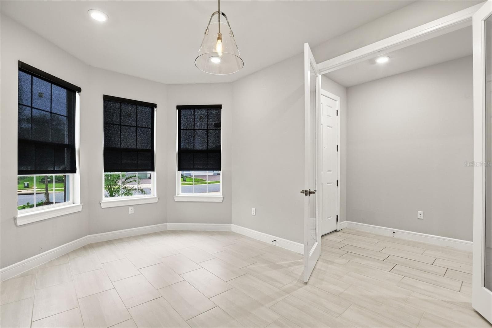 Single Family Residence at 13355 SUNNY RETREAT LN, WINTER GARDEN, photo 9 of 60