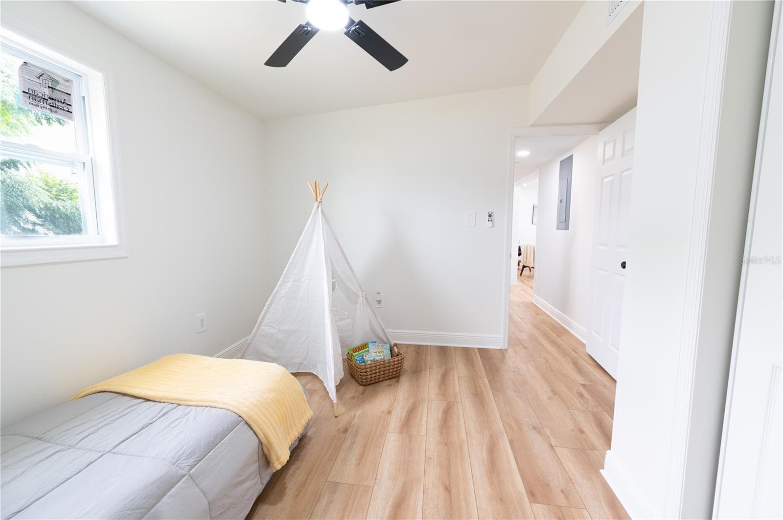Single Family Residence at 1503 LANCELOT LOOP, TAMPA, photo 20 of 38