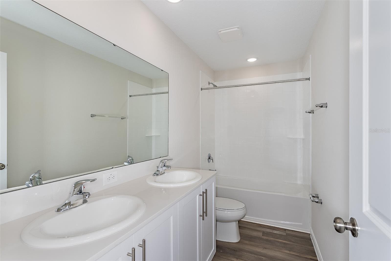 Single Family Residence at 36715 THORNHEDGE DR, ZEPHYRHILLS, photo 14 of 29