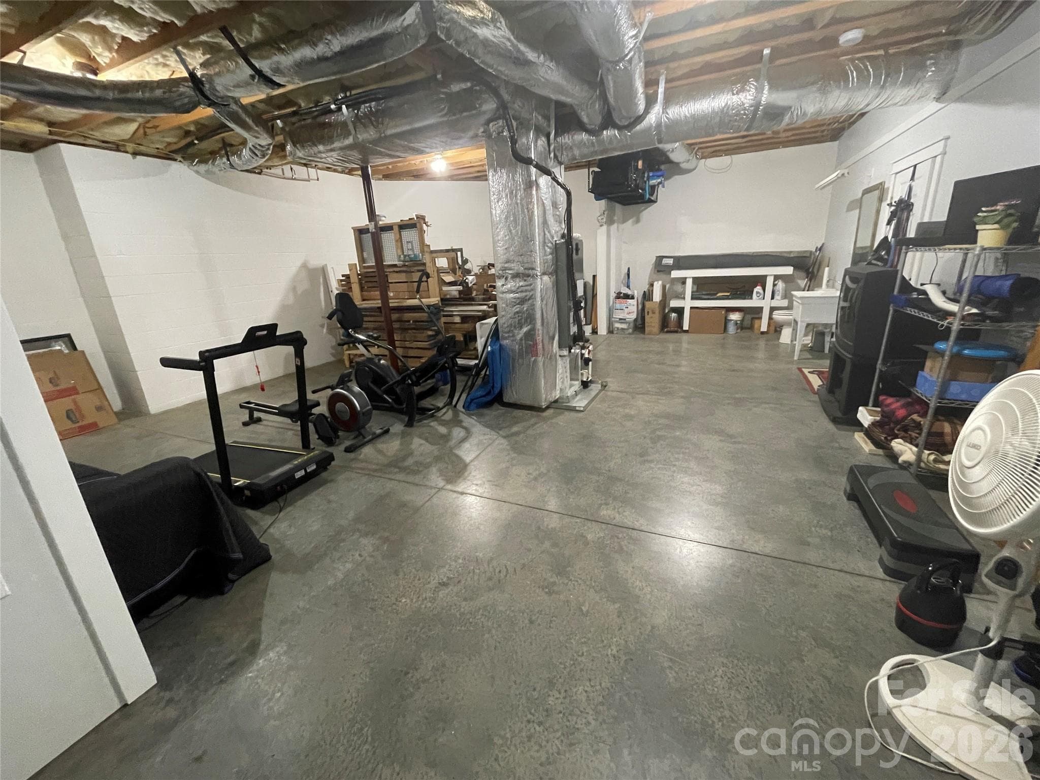 Workshop and extra storage - 162 Twin Lakes Drive, Statesville