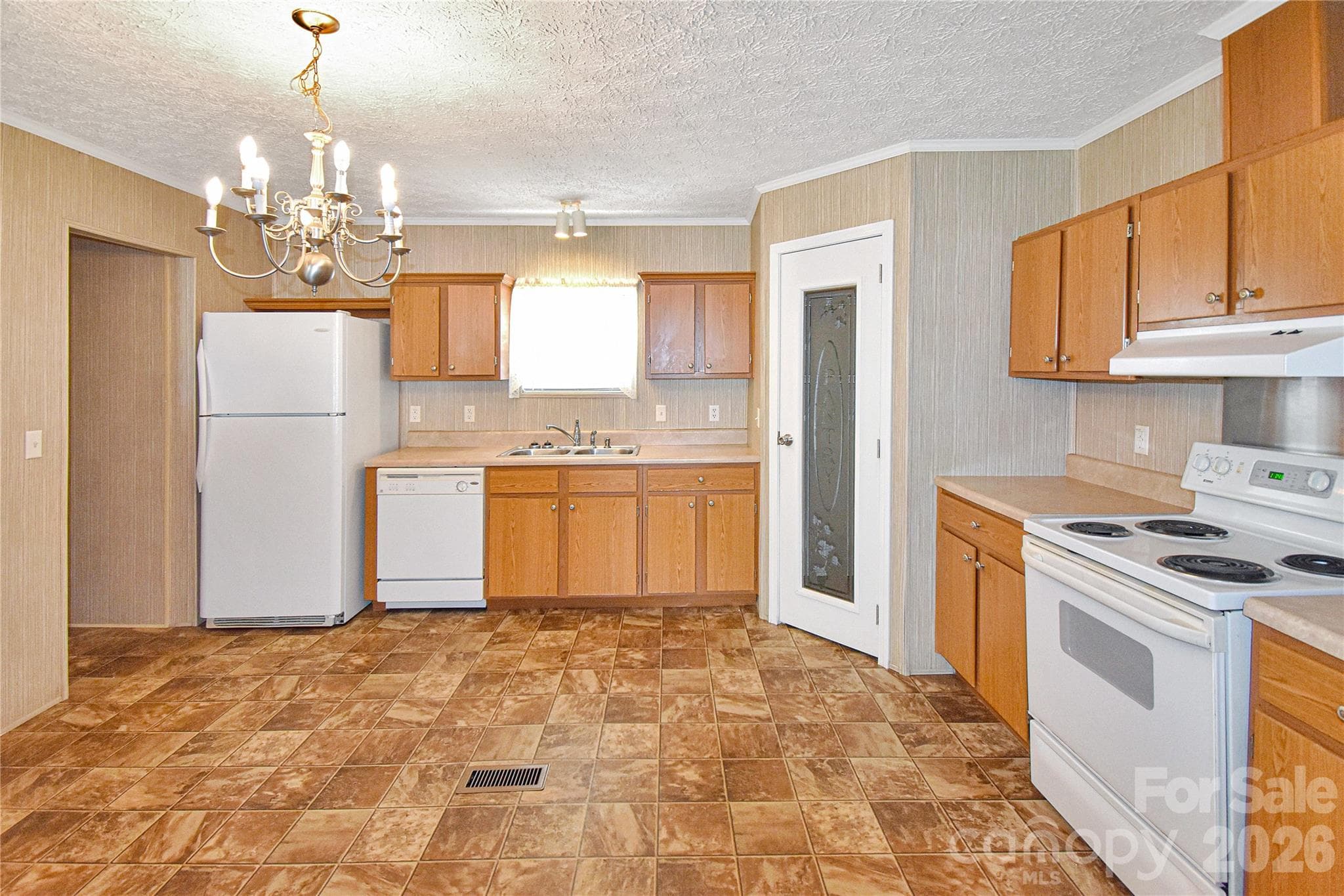 Single Family Residence at 432 Forest Place NW, Lenoir, photo 9 of 27