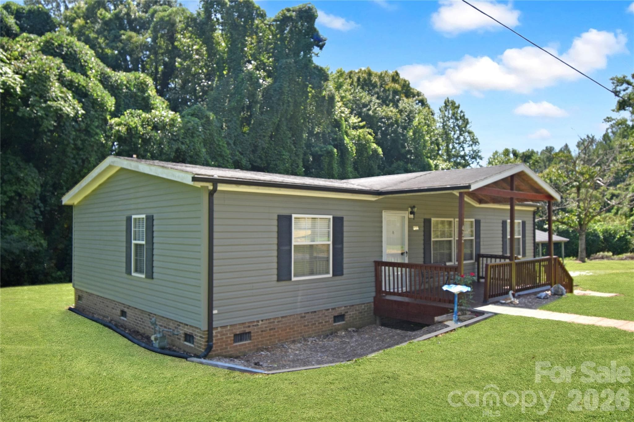 Single Family Residence at 432 Forest Place NW, Lenoir, photo 3 of 27
