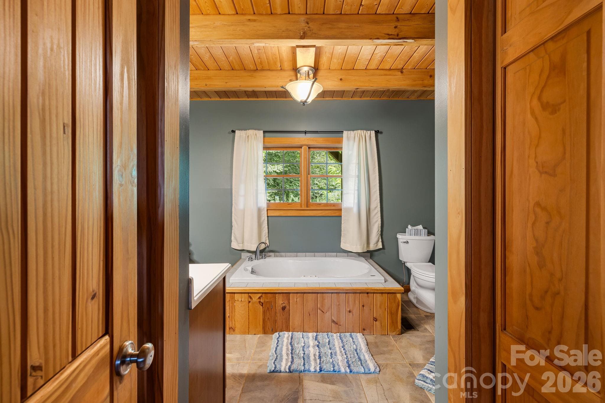 primary bath - 515 Raccoon Branch Road, Green Mountain