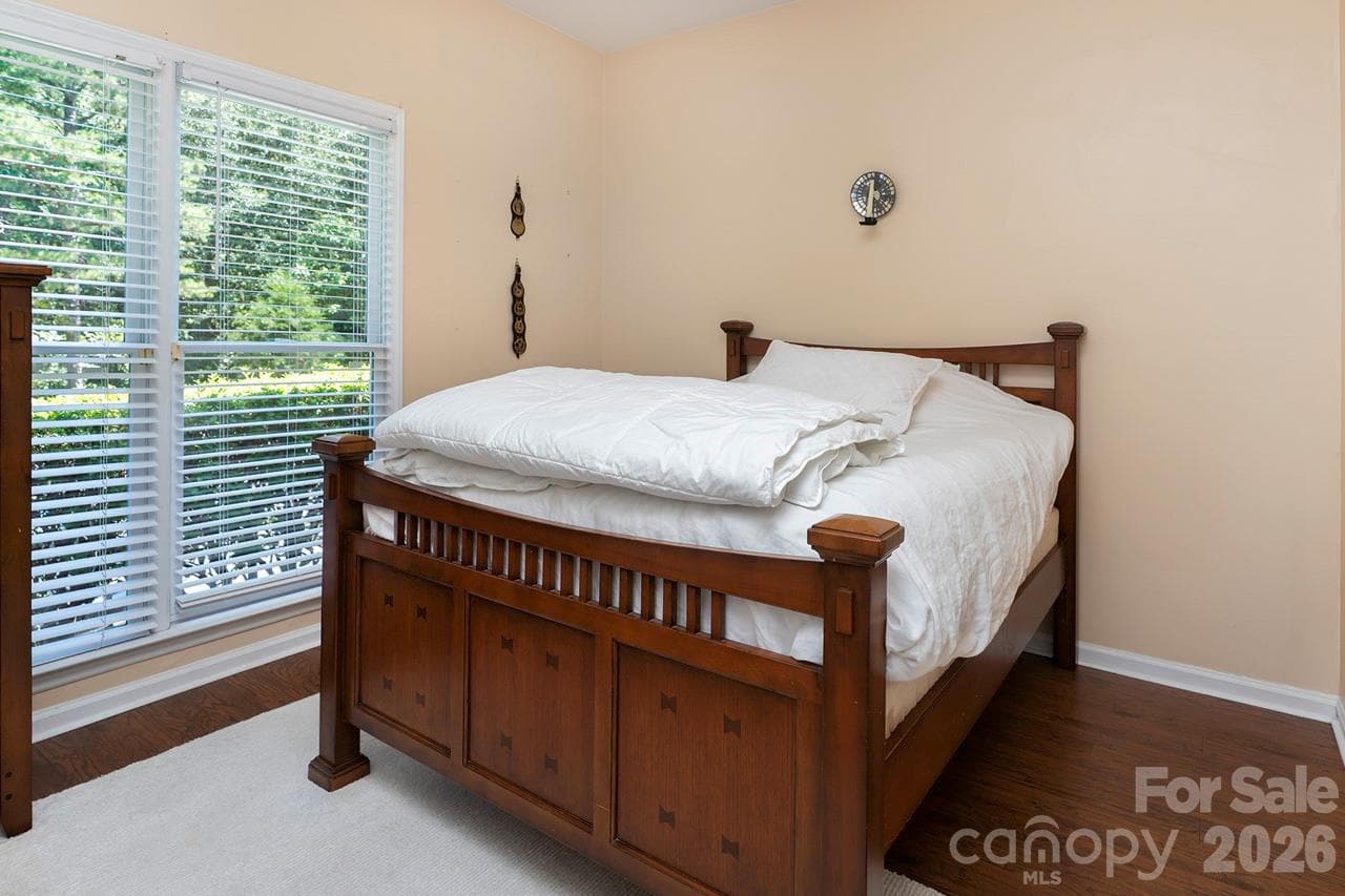 Townhouse at 5935 Fitzwilliams Lane, Charlotte, photo 17 of 23