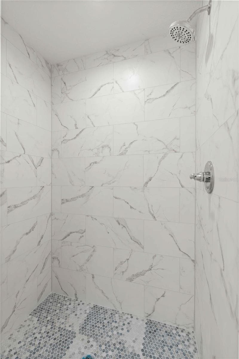 Primary Bath - 20615 SW ROBIN DR, DUNNELLON