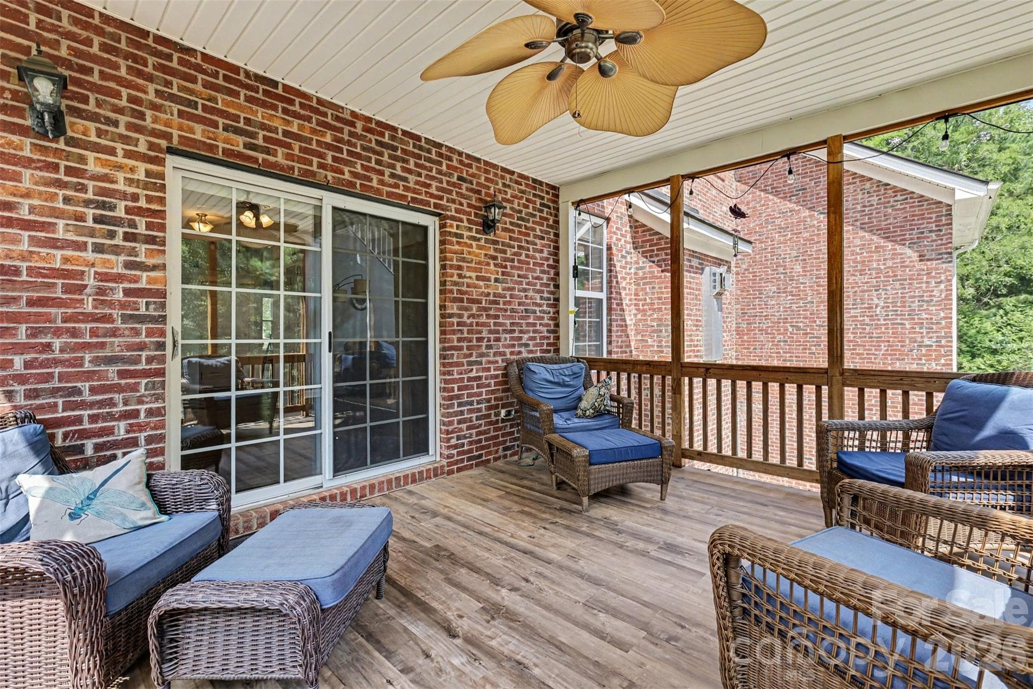 Screened porch - 3647 Venetian Way, York