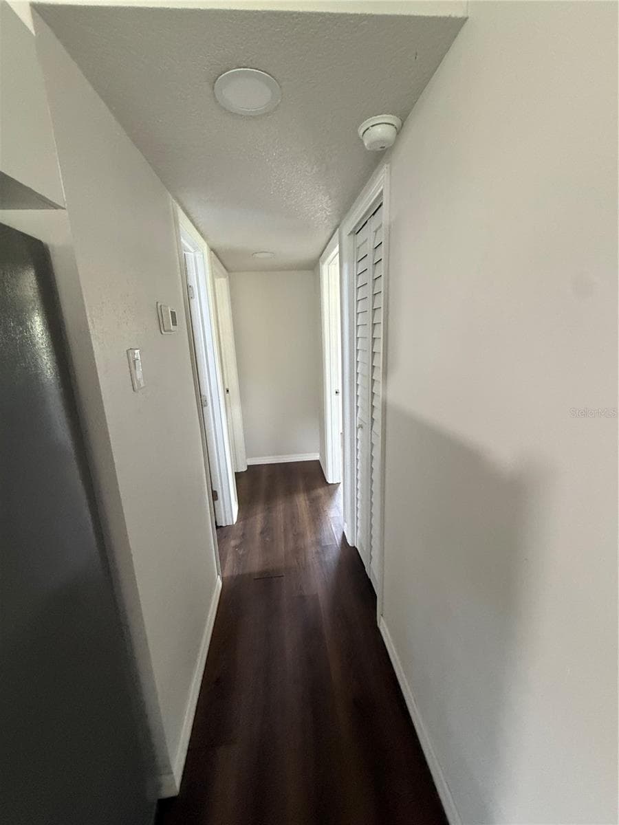 hallway - 3013 LAUREL AVE, LAKE WALES