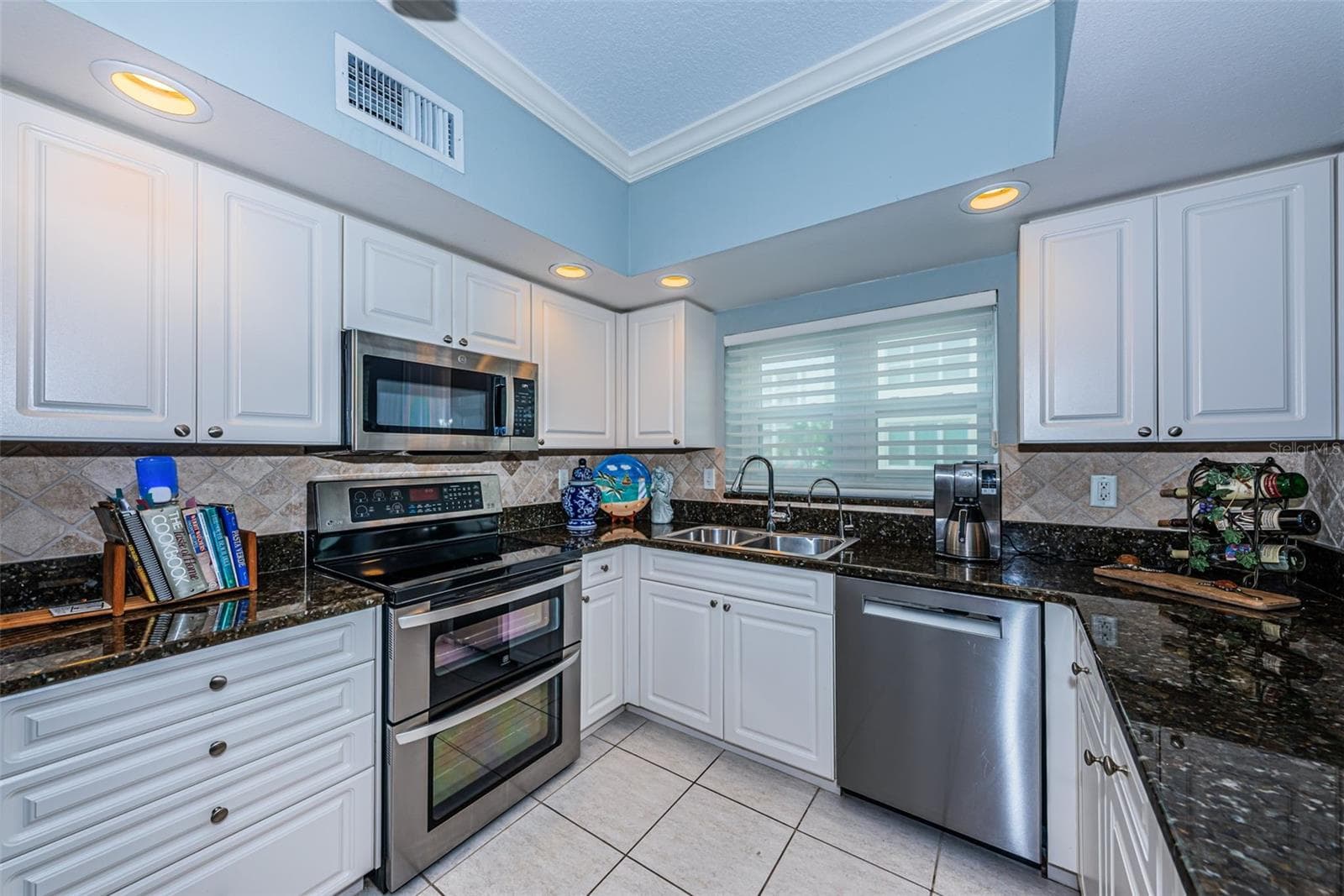 Condominium at 1200 COUNTRY CLUB DR #5101, LARGO, photo 6 of 81