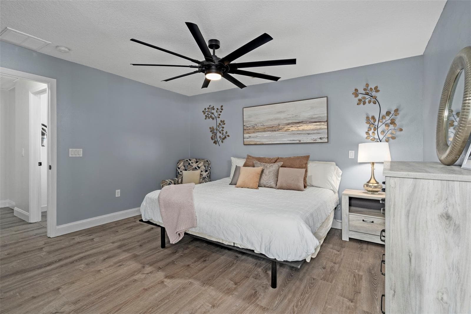 Single Family Residence at 6917 DUNNETT AVE N, ST PETERSBURG, photo 17 of 36