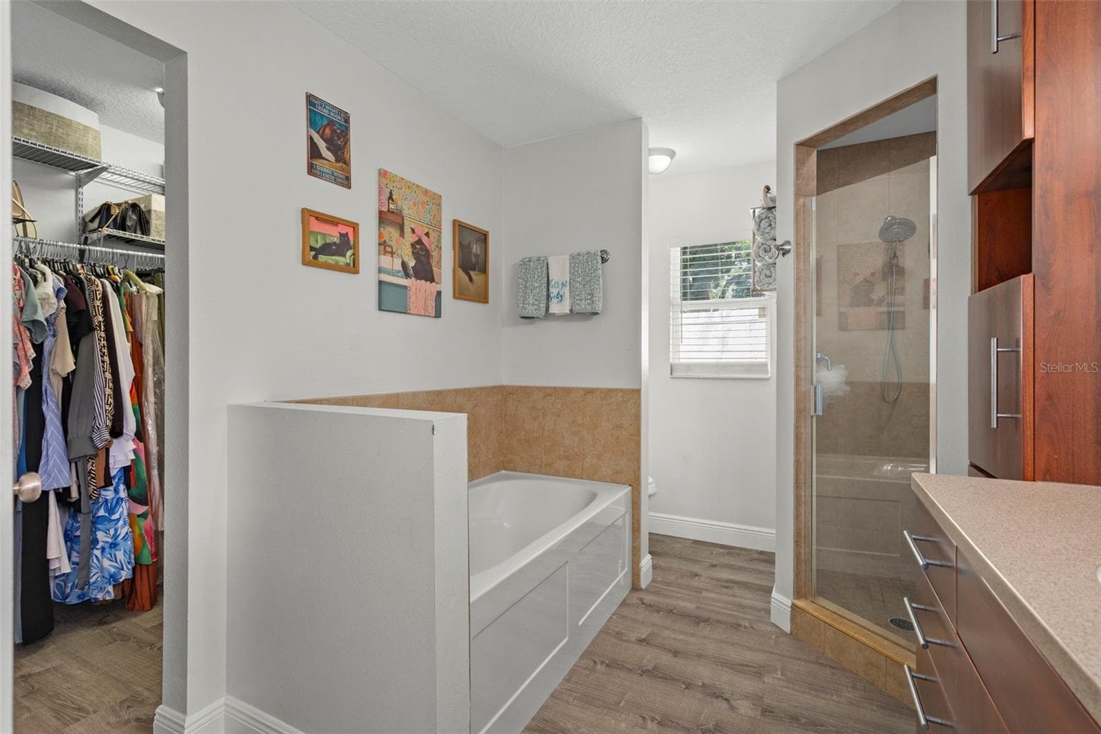 Single Family Residence at 6917 DUNNETT AVE N, ST PETERSBURG, photo 20 of 36