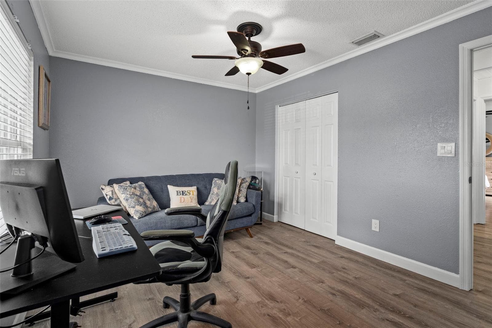 Single Family Residence at 6917 DUNNETT AVE N, ST PETERSBURG, photo 30 of 36