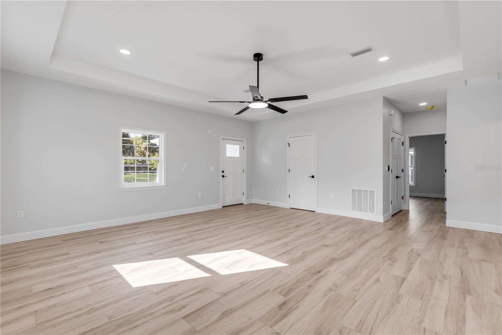 Single Family Residence at 128 INDIAN CREEK RD, OAK HILL, photo 10 of 71