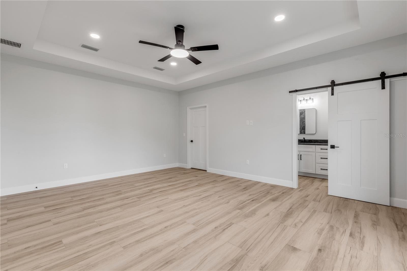 Single Family Residence at 128 INDIAN CREEK RD, OAK HILL, photo 27 of 71