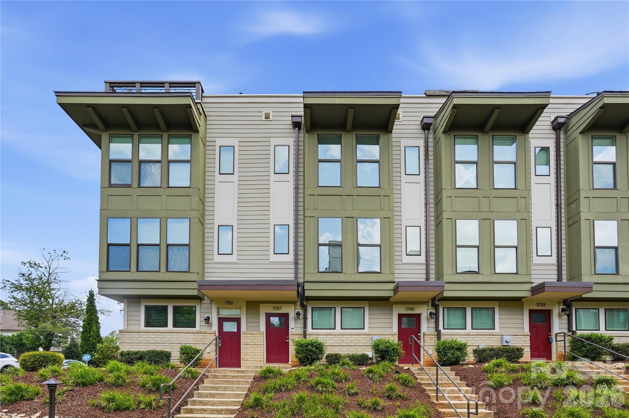Townhouse at Charlotte, photo 3 of 36