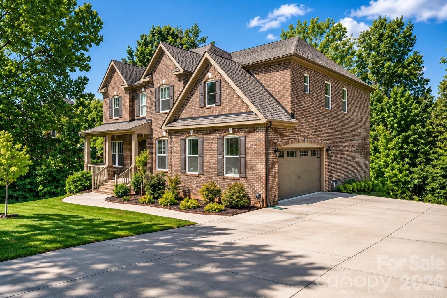Single Family Residence at 1310 Bershire Lane, Charlotte, photo 2 of 48