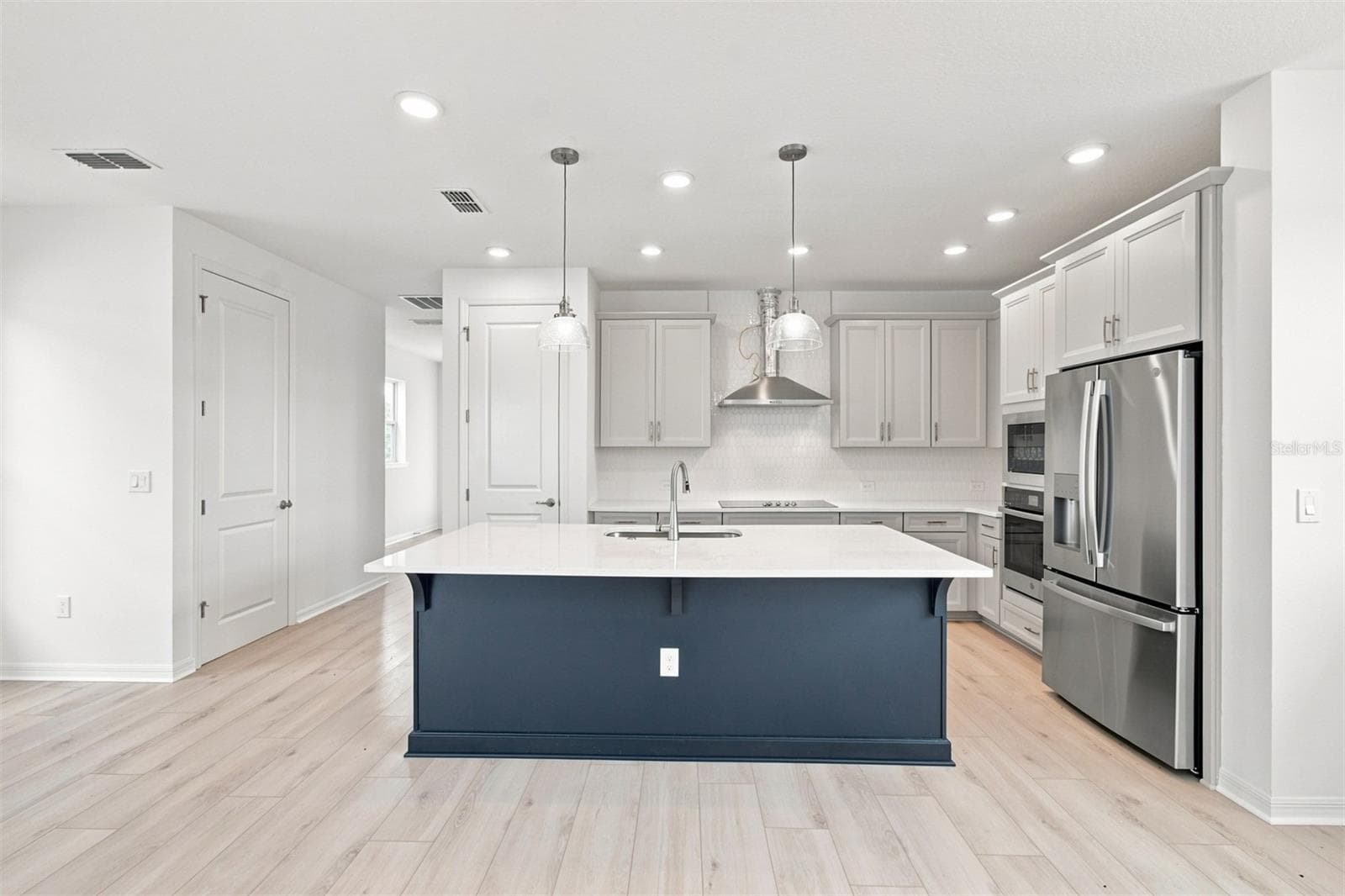 Kitchen - 3219 VOYAGER AVE, ST CLOUD