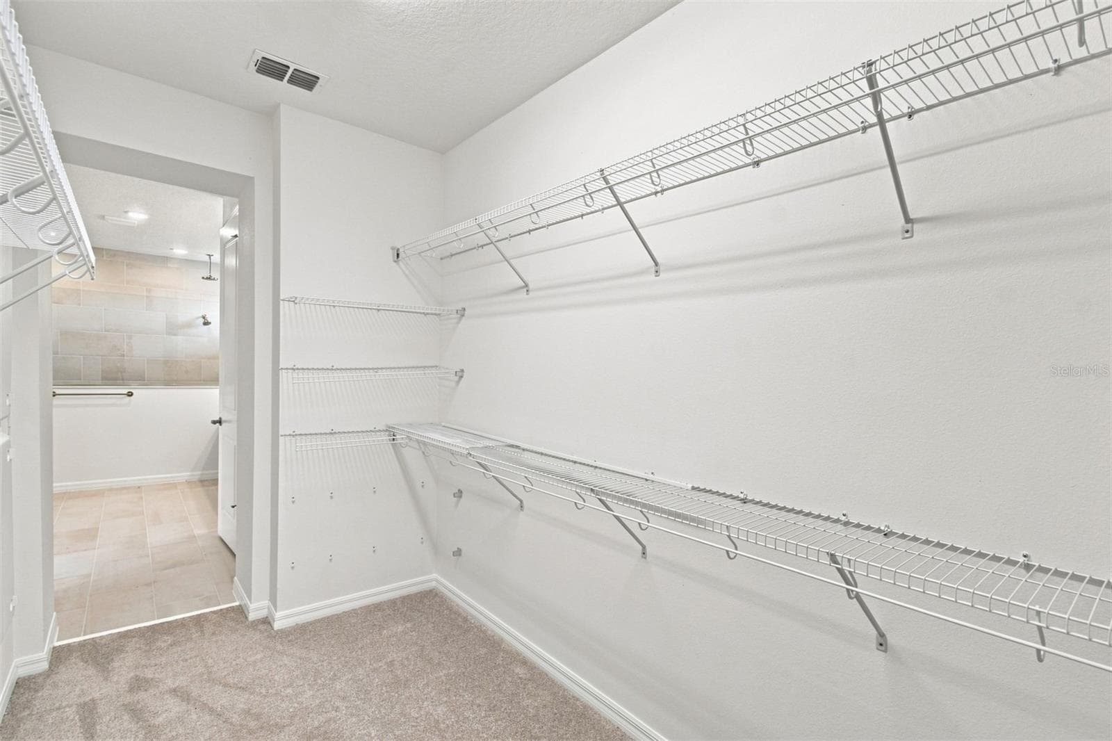 Owner's Closet - 3219 VOYAGER AVE, ST CLOUD