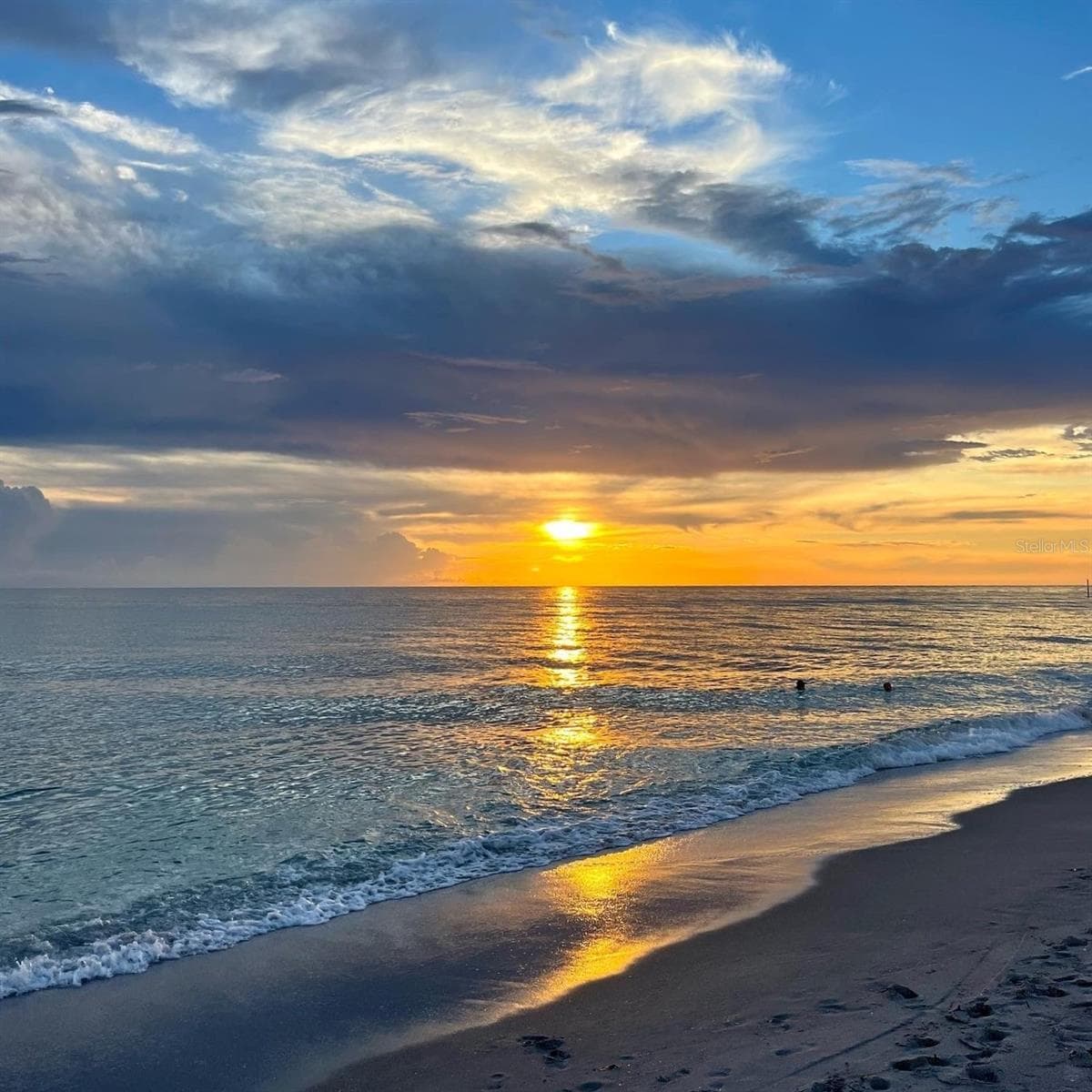 Beach sunset - 10182 GULFSTREAM BLVD, ENGLEWOOD
