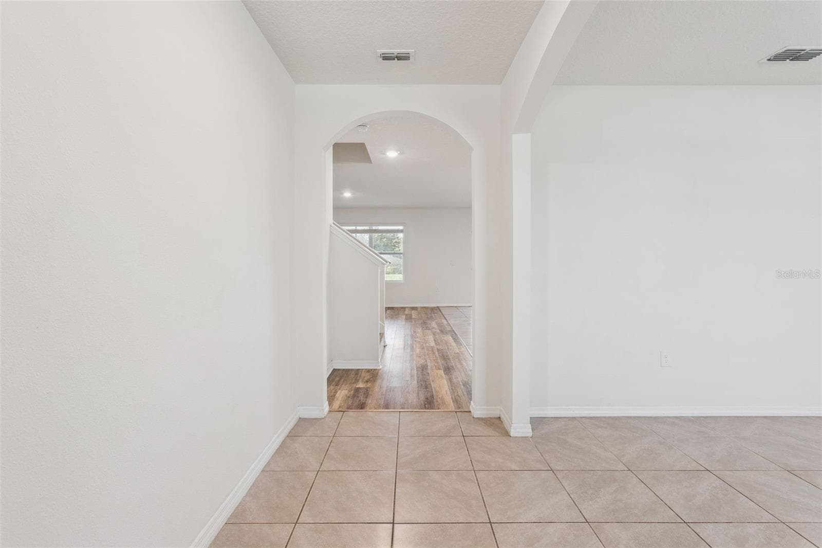 Single Family Residence at 29505 CASPIAN ST, LEESBURG, photo 18 of 49