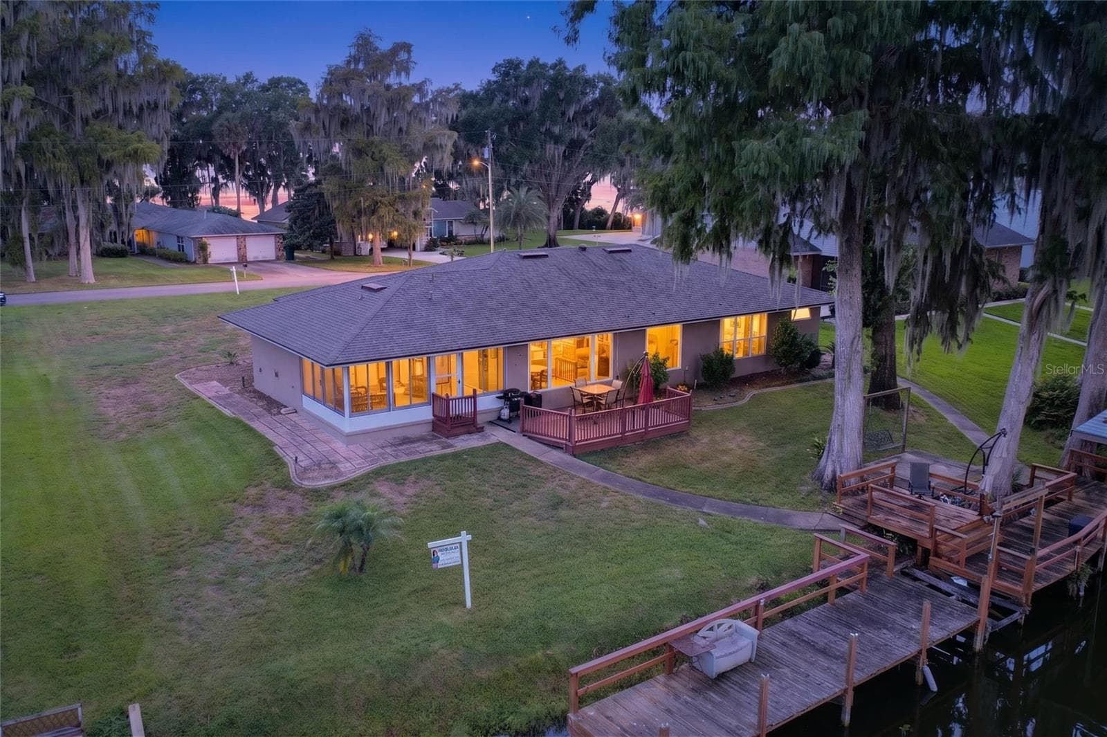 Back yard with dock - 235 TEMPLE CIR, EUSTIS