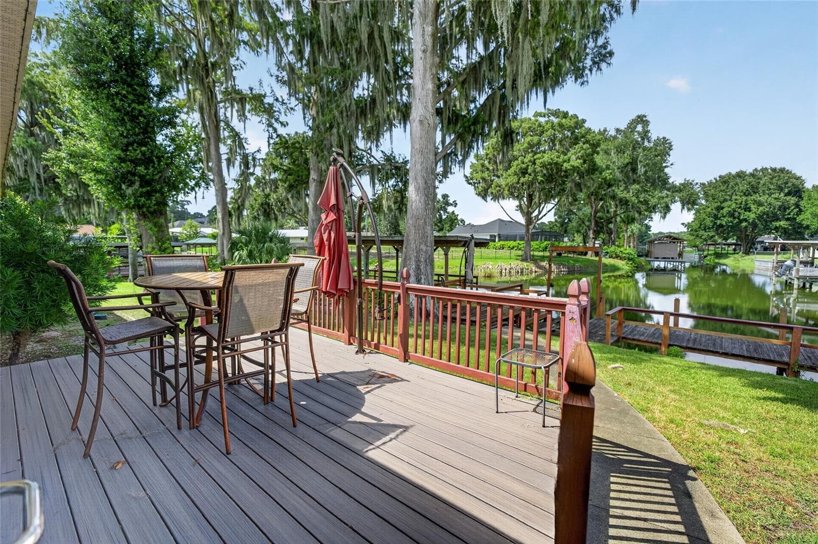 Deck - 235 TEMPLE CIR, EUSTIS