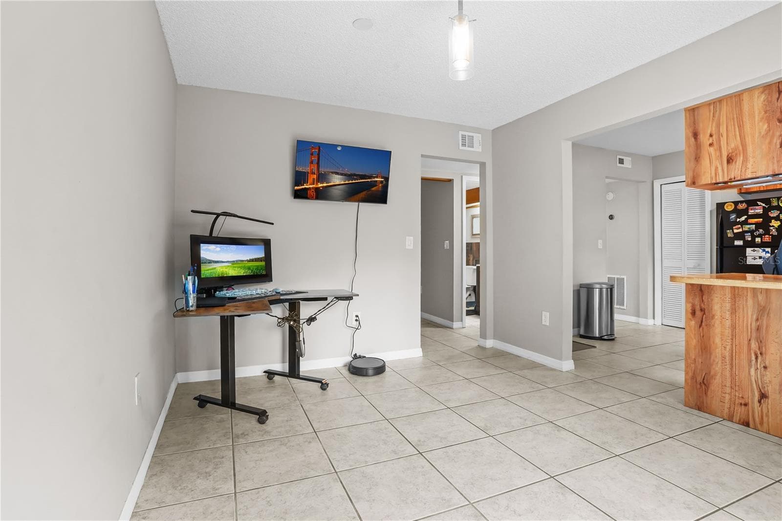 Single Family Residence at 214 PEMBROOK PL, LONGWOOD, photo 22 of 46