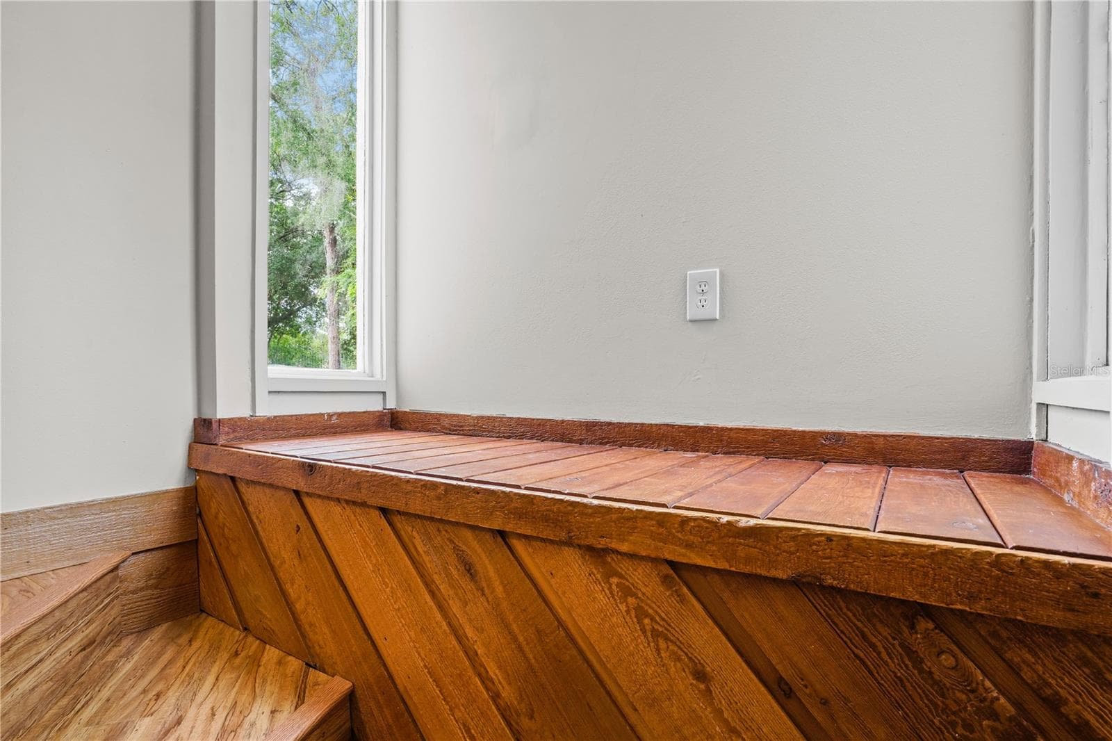 Single Family Residence at 214 PEMBROOK PL, LONGWOOD, photo 25 of 46