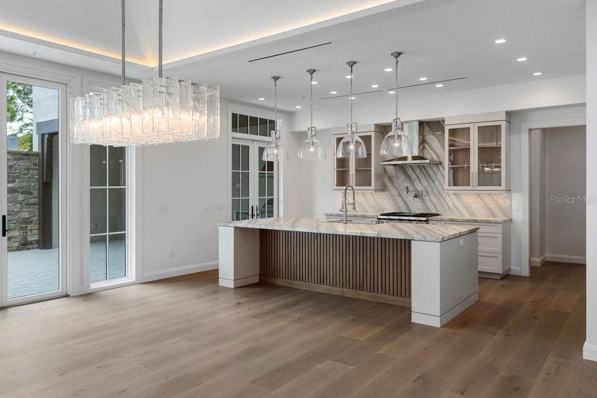 Condominium at 10300 WINTER SPARKLE CIR, GOLDEN OAK, photo 10 of 68
