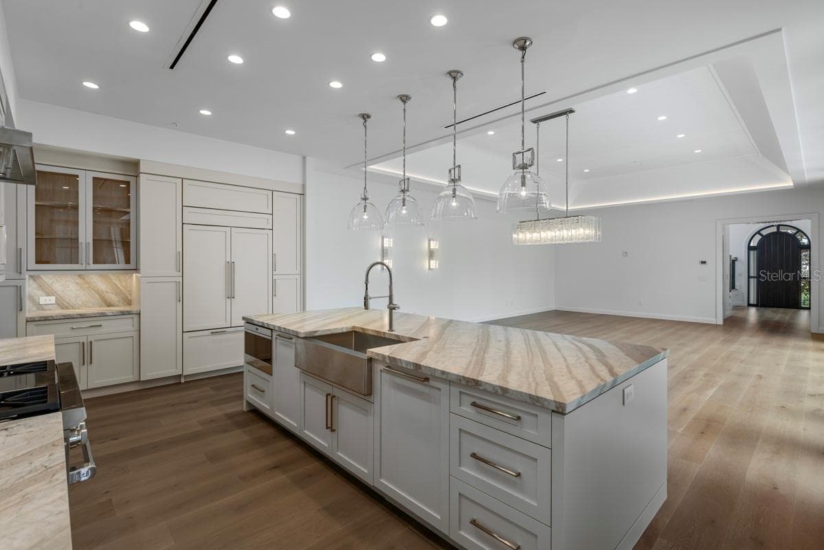 Condominium at 10300 WINTER SPARKLE CIR, GOLDEN OAK, photo 11 of 68