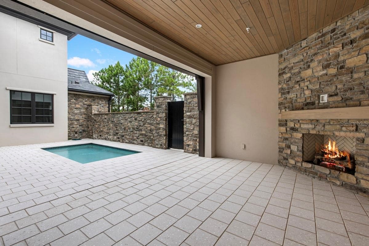 Condominium at 10300 WINTER SPARKLE CIR, GOLDEN OAK, photo 37 of 68