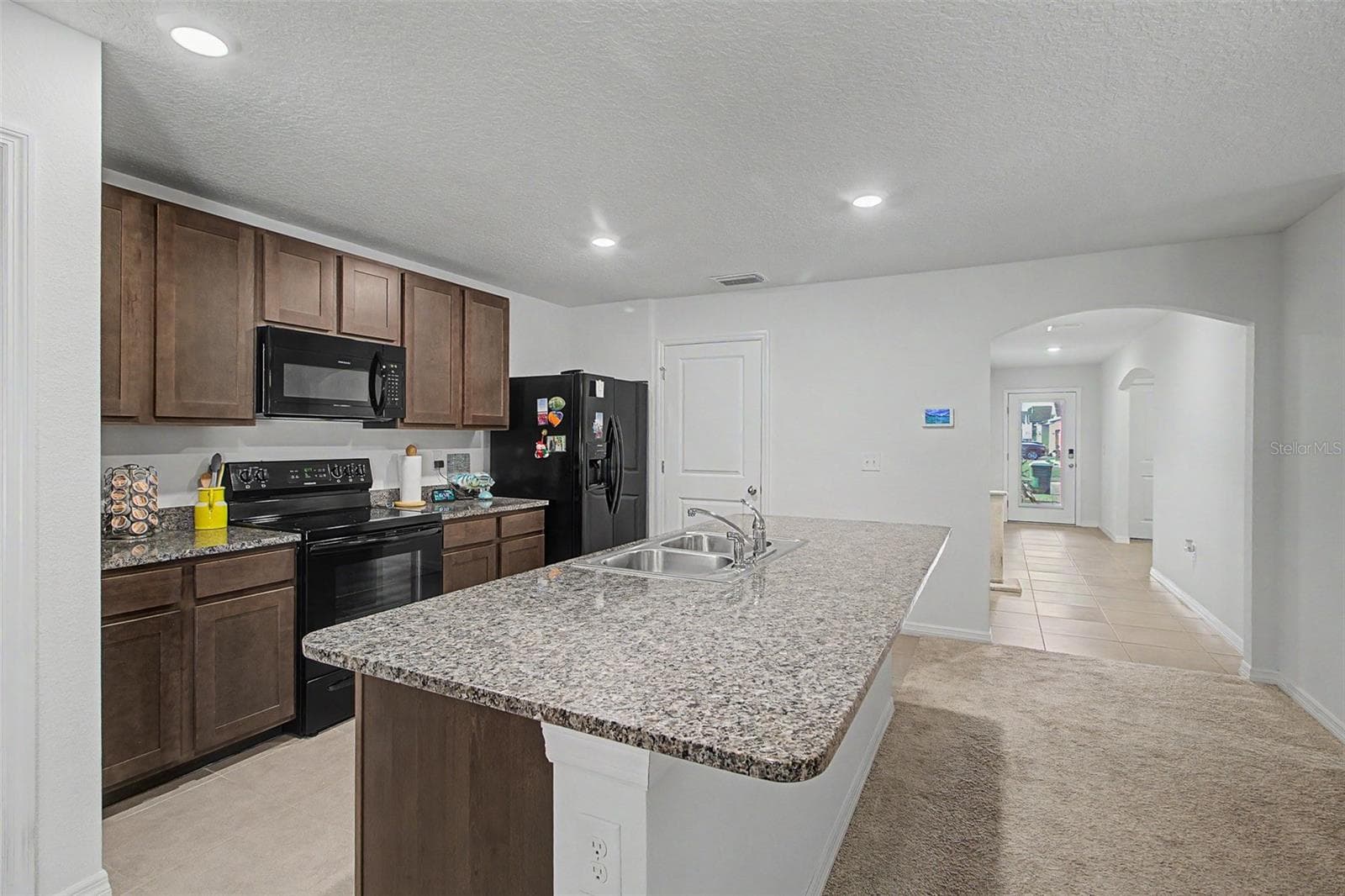 KITCHEN ISLAND - 25199 NW 8TH RD, NEWBERRY