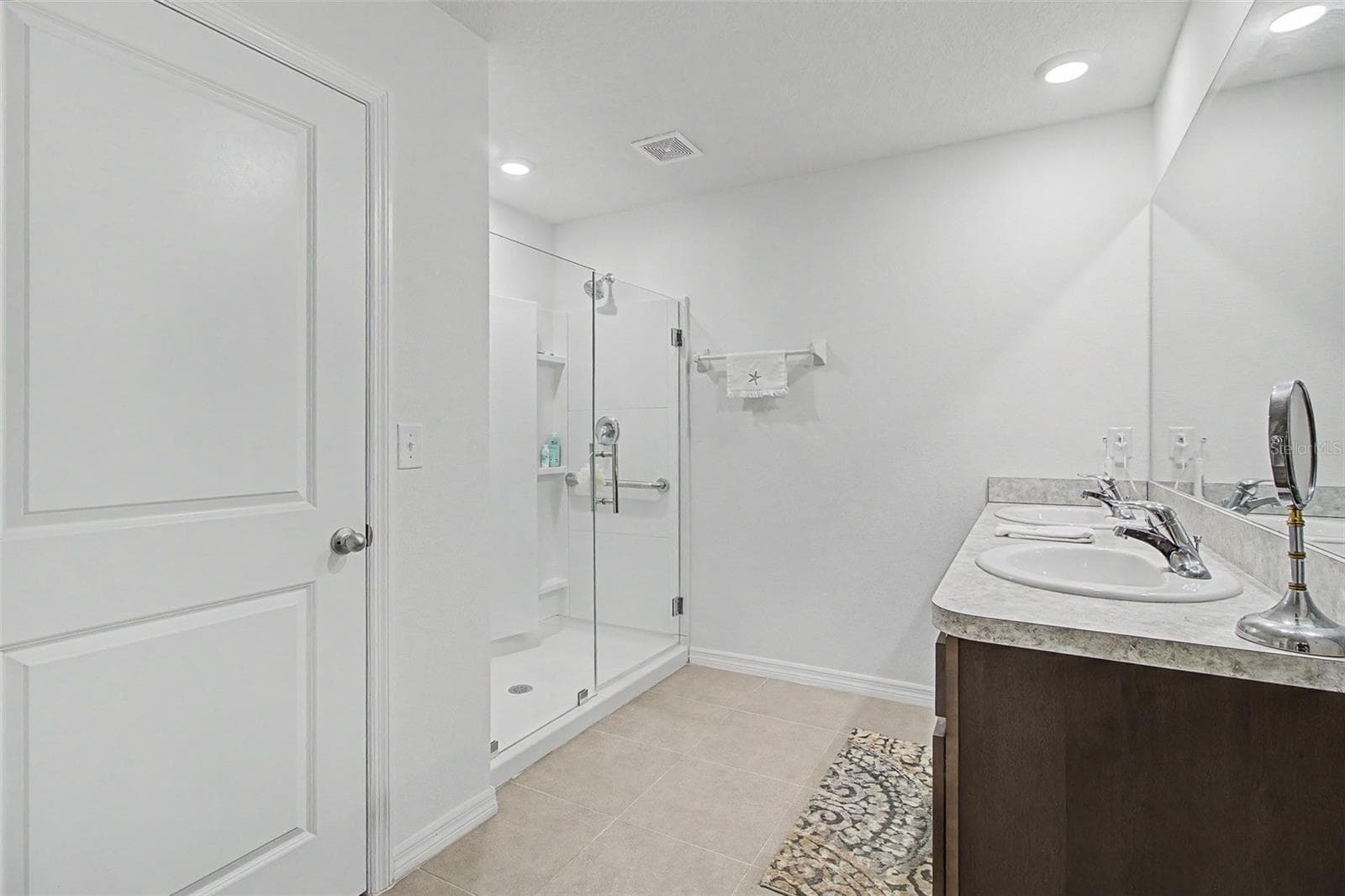 PRIMARY ENSUITE - 25199 NW 8TH RD, NEWBERRY