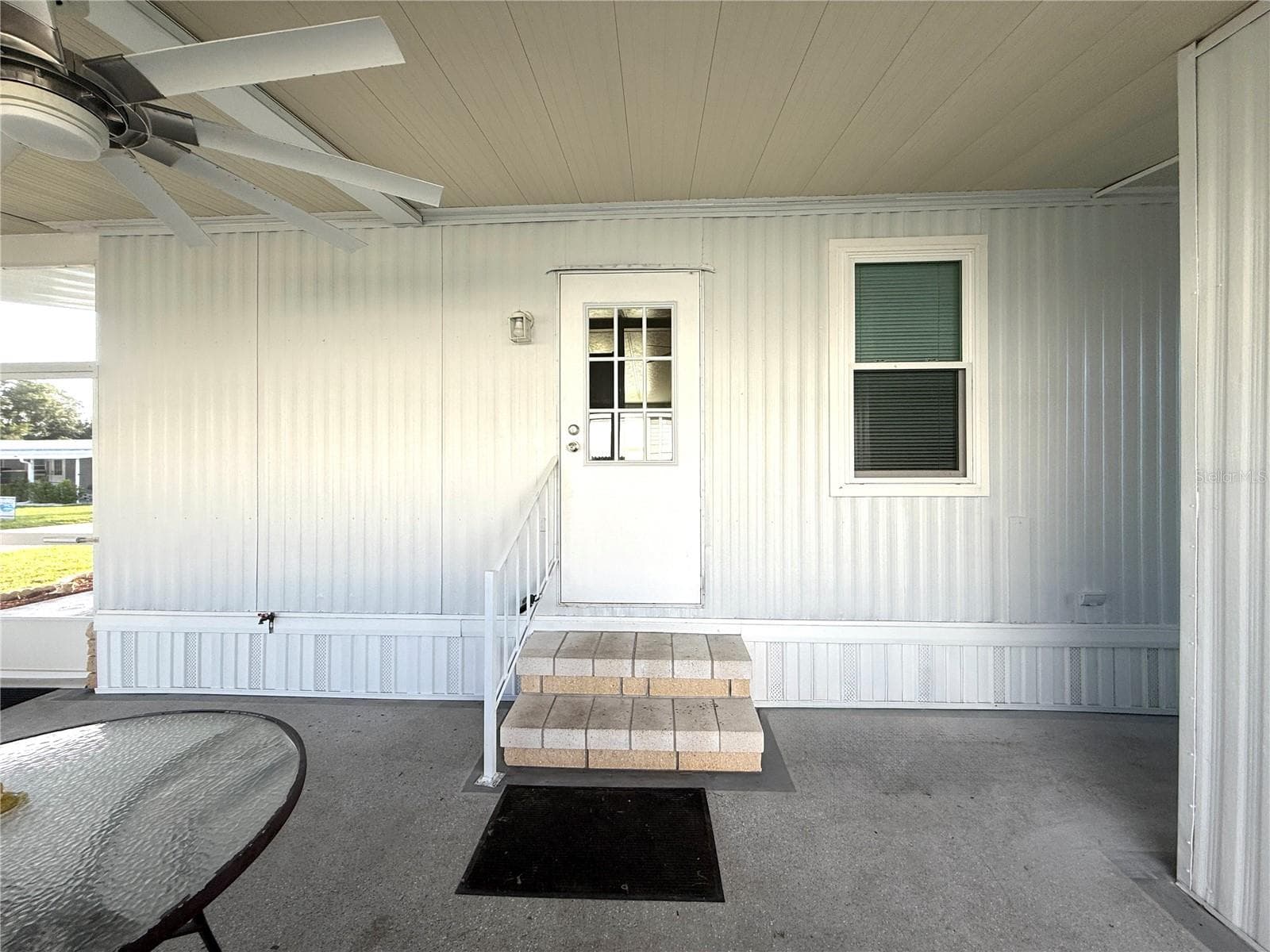 Manufactured Home at 225 N SAINT THOMAS CIR, APOLLO BEACH, photo 13 of 26