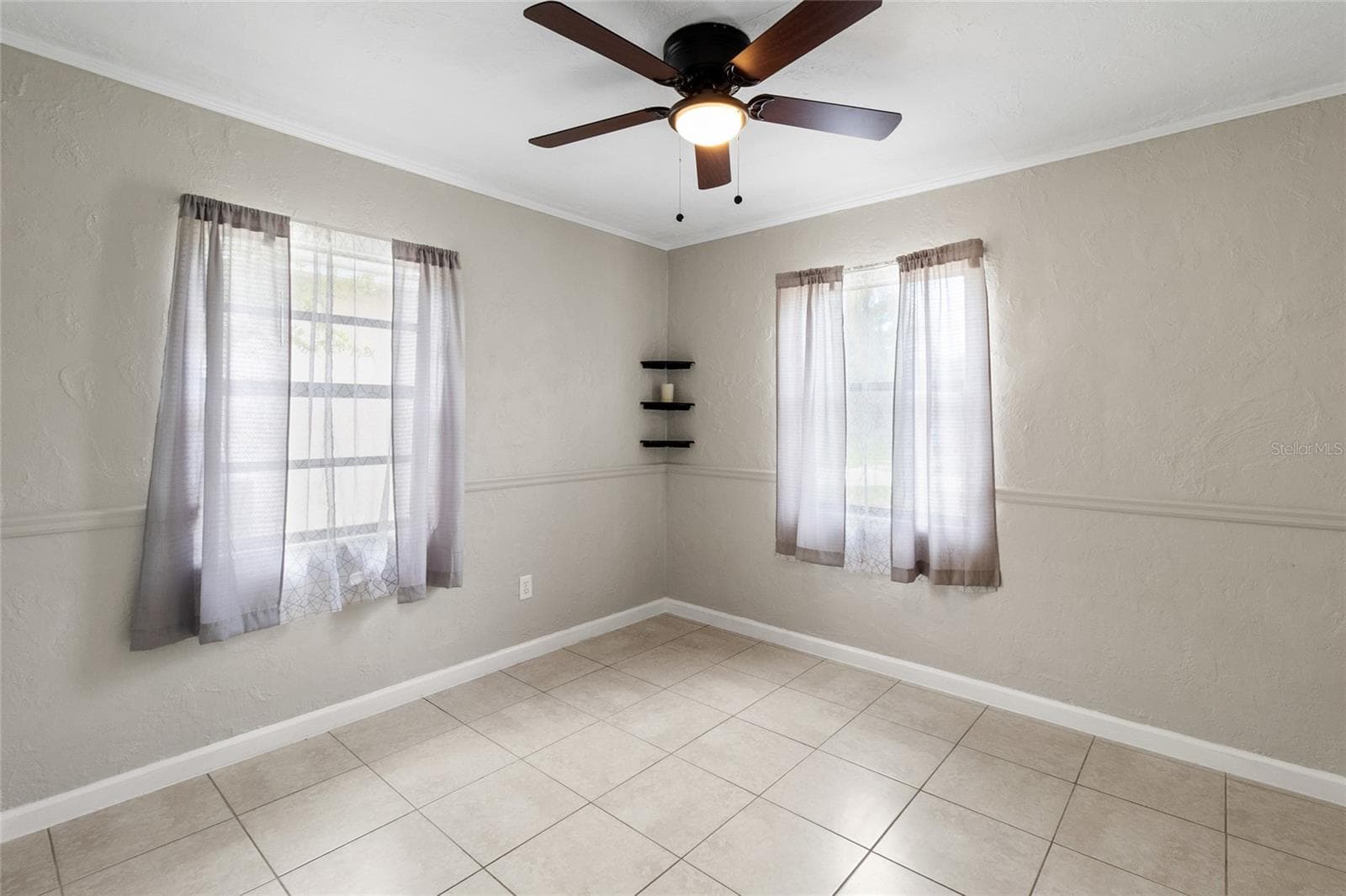 Single Family Residence at 5410 14TH AVE S, GULFPORT, photo 14 of 40
