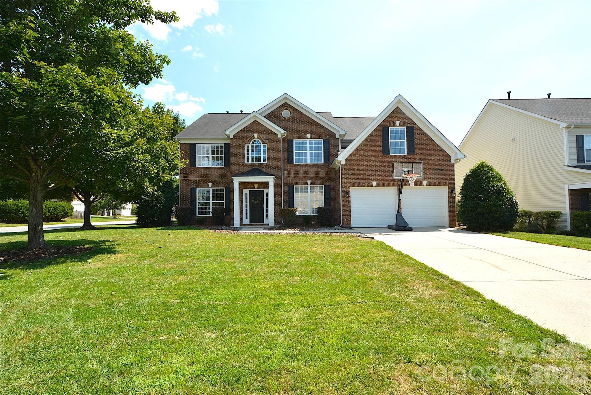 Single Family Residence at 9603 Indian Beech Avenue NW, Concord, photo 3 of 36