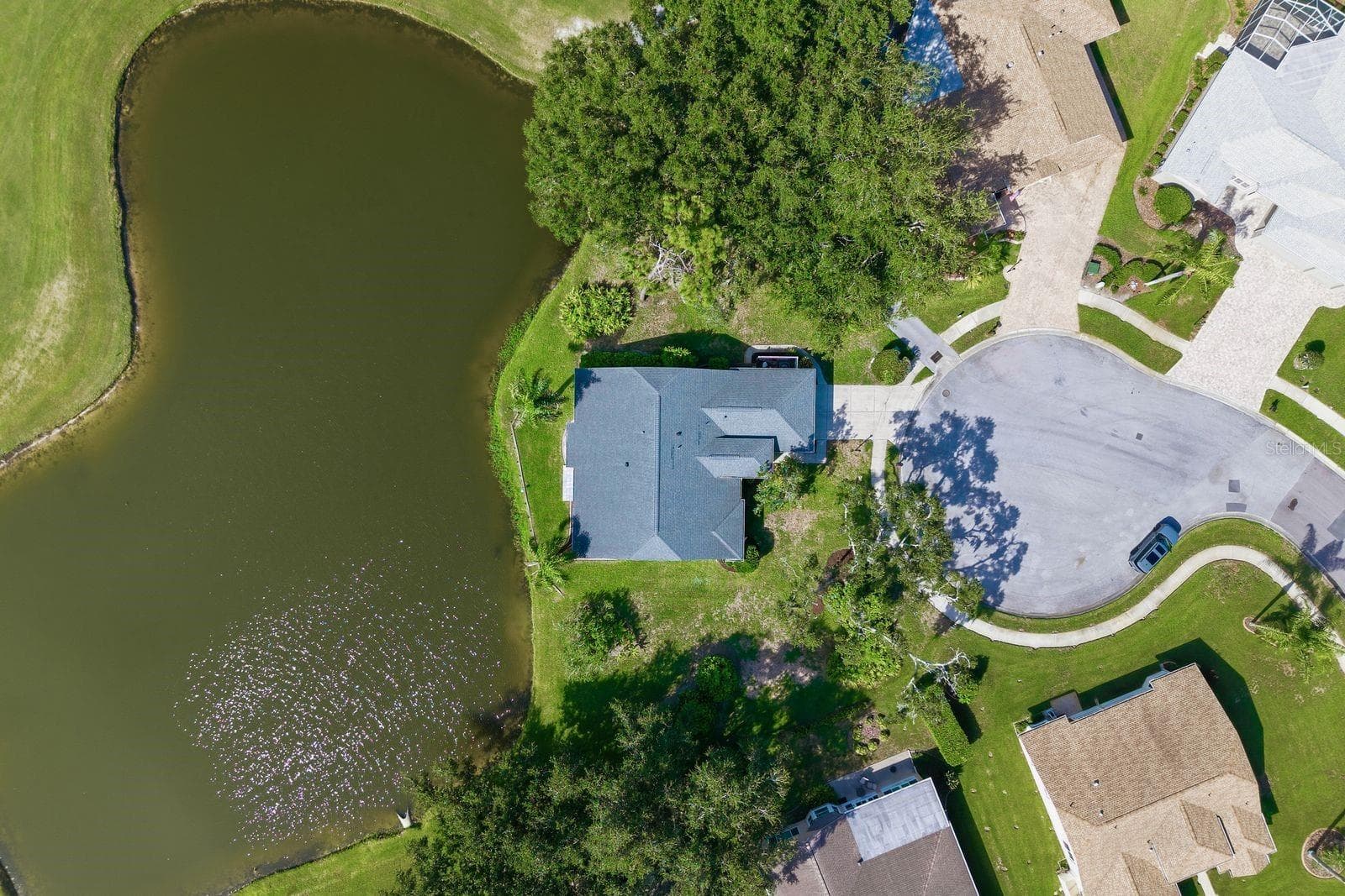 Your own private estate in the middle of it all! - 6639 SUN POINT CT, NEW PORT RICHEY