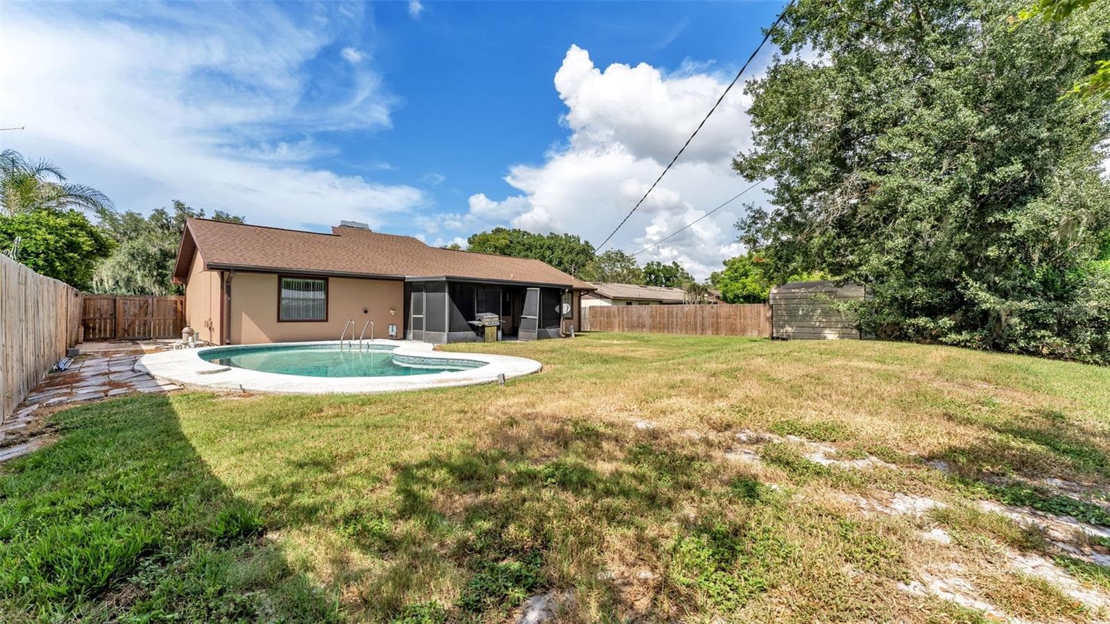 Single Family Residence at 2236 COUNTRY LOOP N, LAKELAND, photo 35 of 36