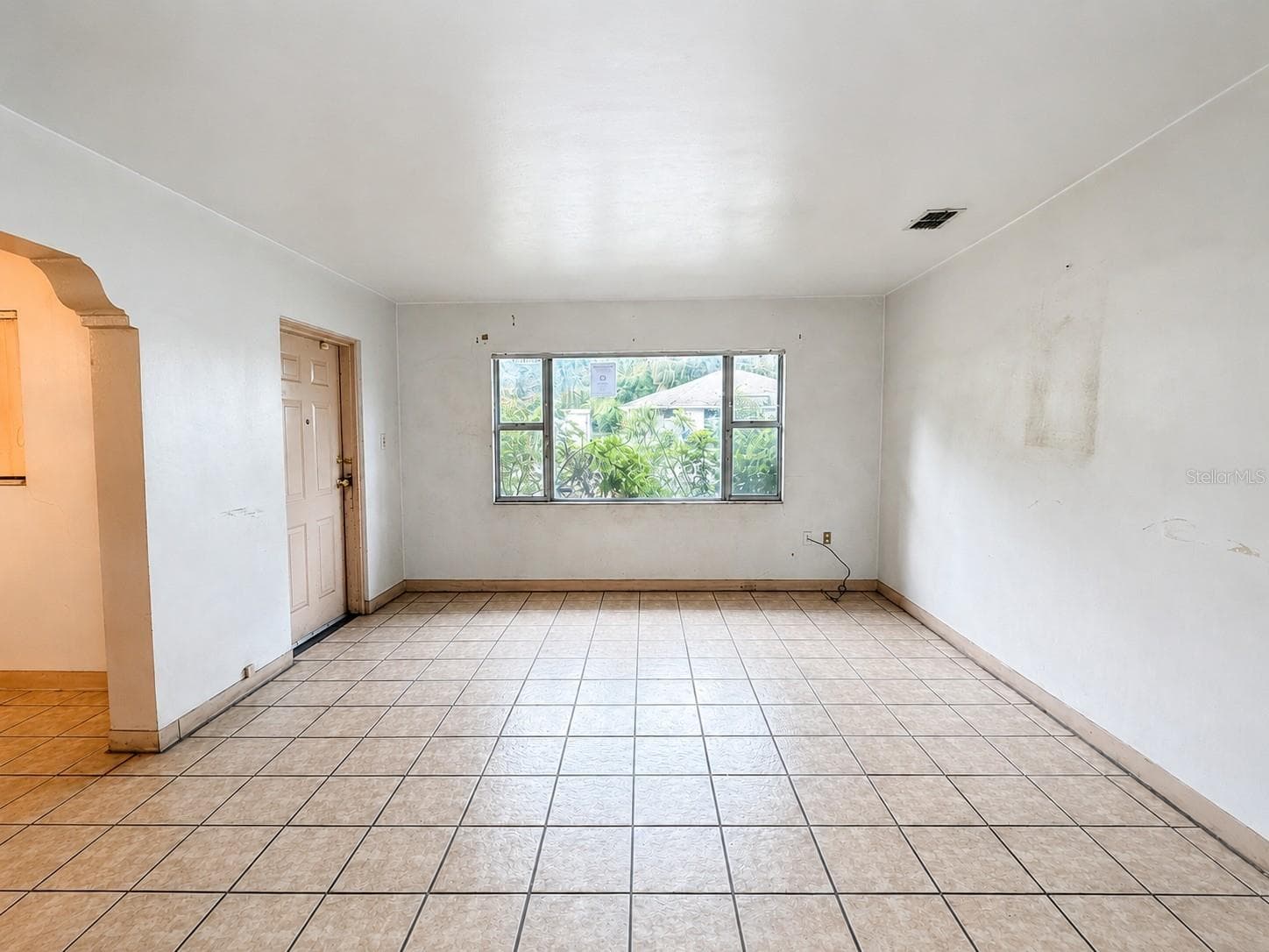 Single Family Residence at 3801 E OSBORNE AVE, TAMPA, photo 3 of 33