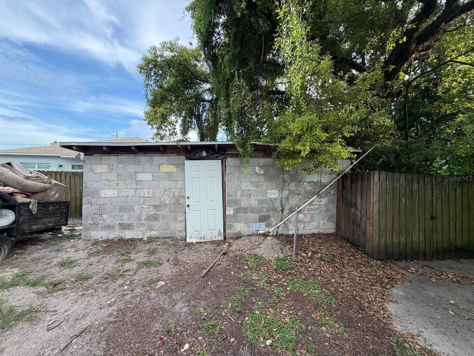 Single Family Residence at 3801 E OSBORNE AVE, TAMPA, photo 32 of 33