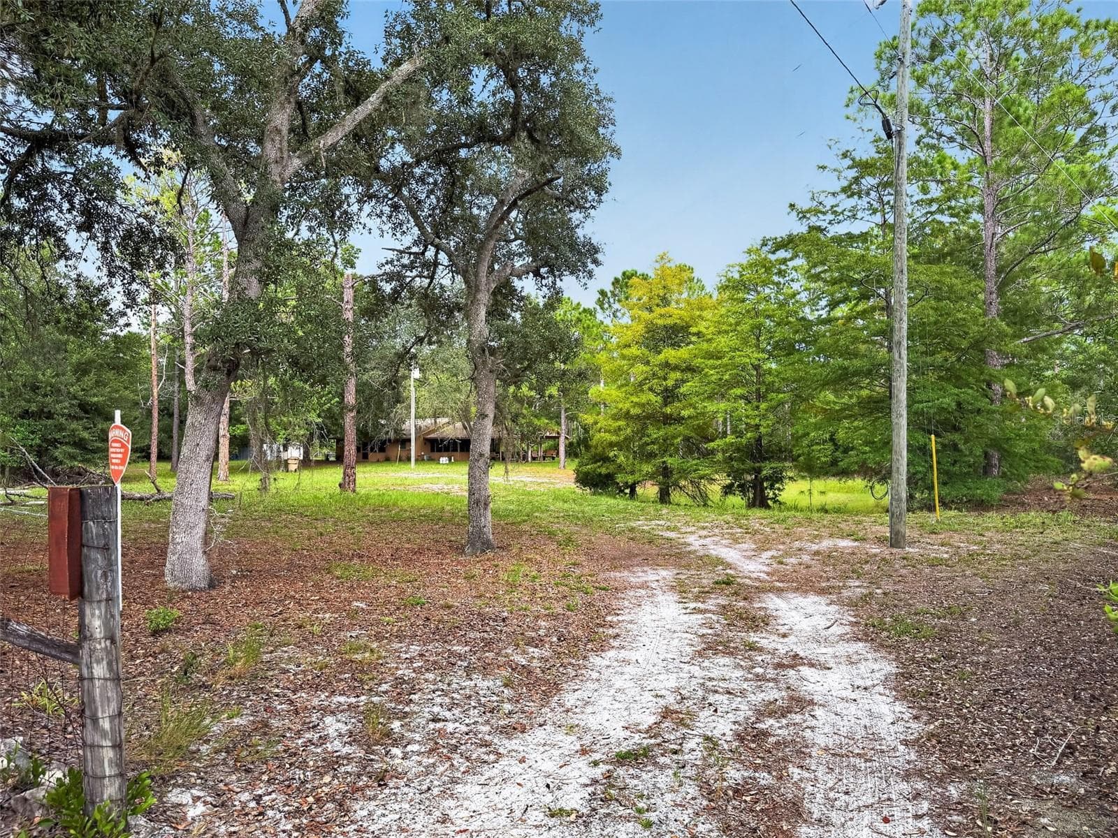 Additional aspect from entrance - 24939 OLD DEER RD, PAISLEY