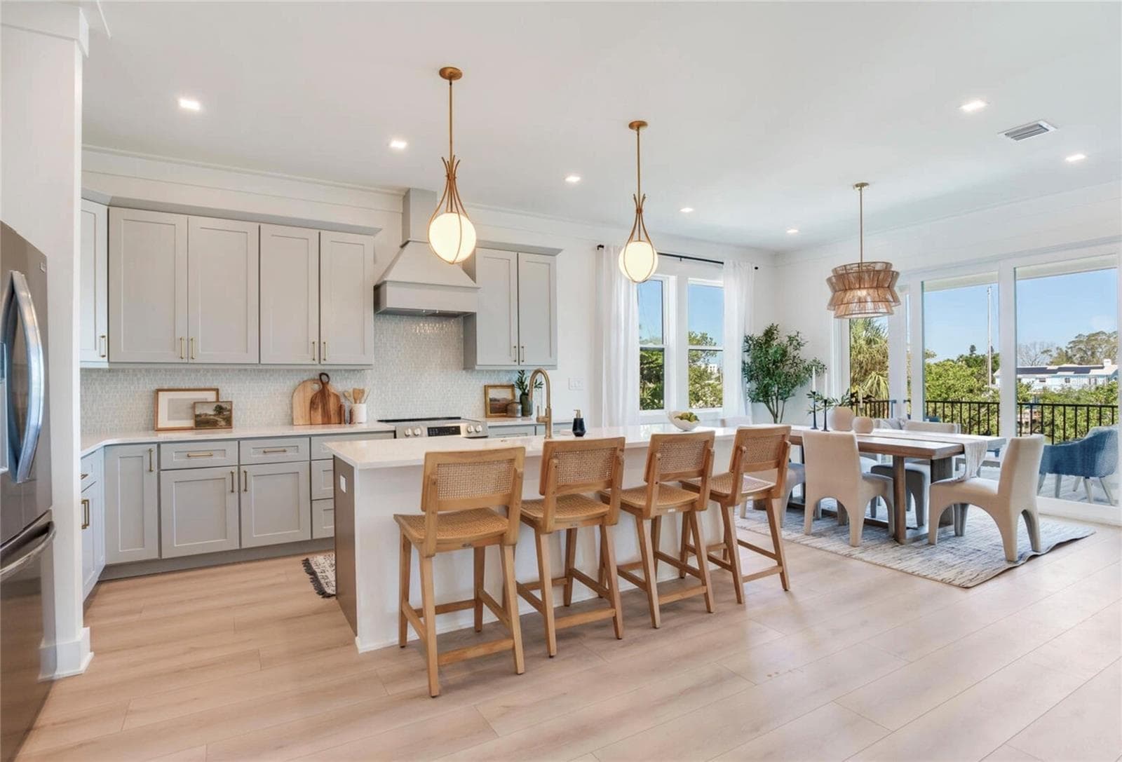 Single Family Residence at 8555 HERON LAGOON CIR, SARASOTA, photo 14 of 42