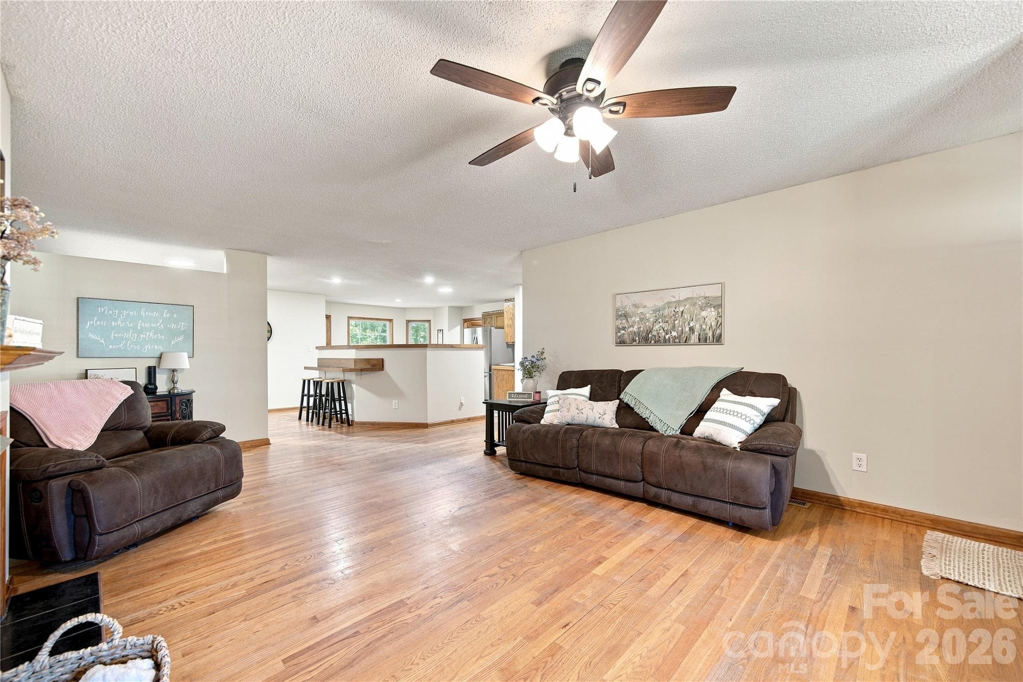 Single Family Residence at 122 Providence Place, York, photo 6 of 45
