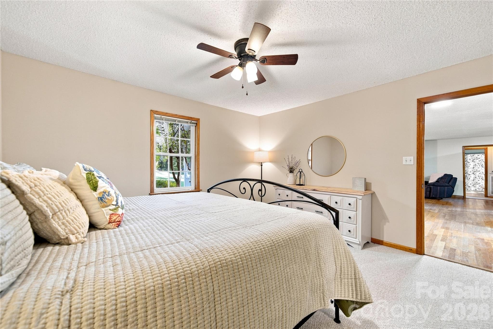 Single Family Residence at 122 Providence Place, York, photo 12 of 45