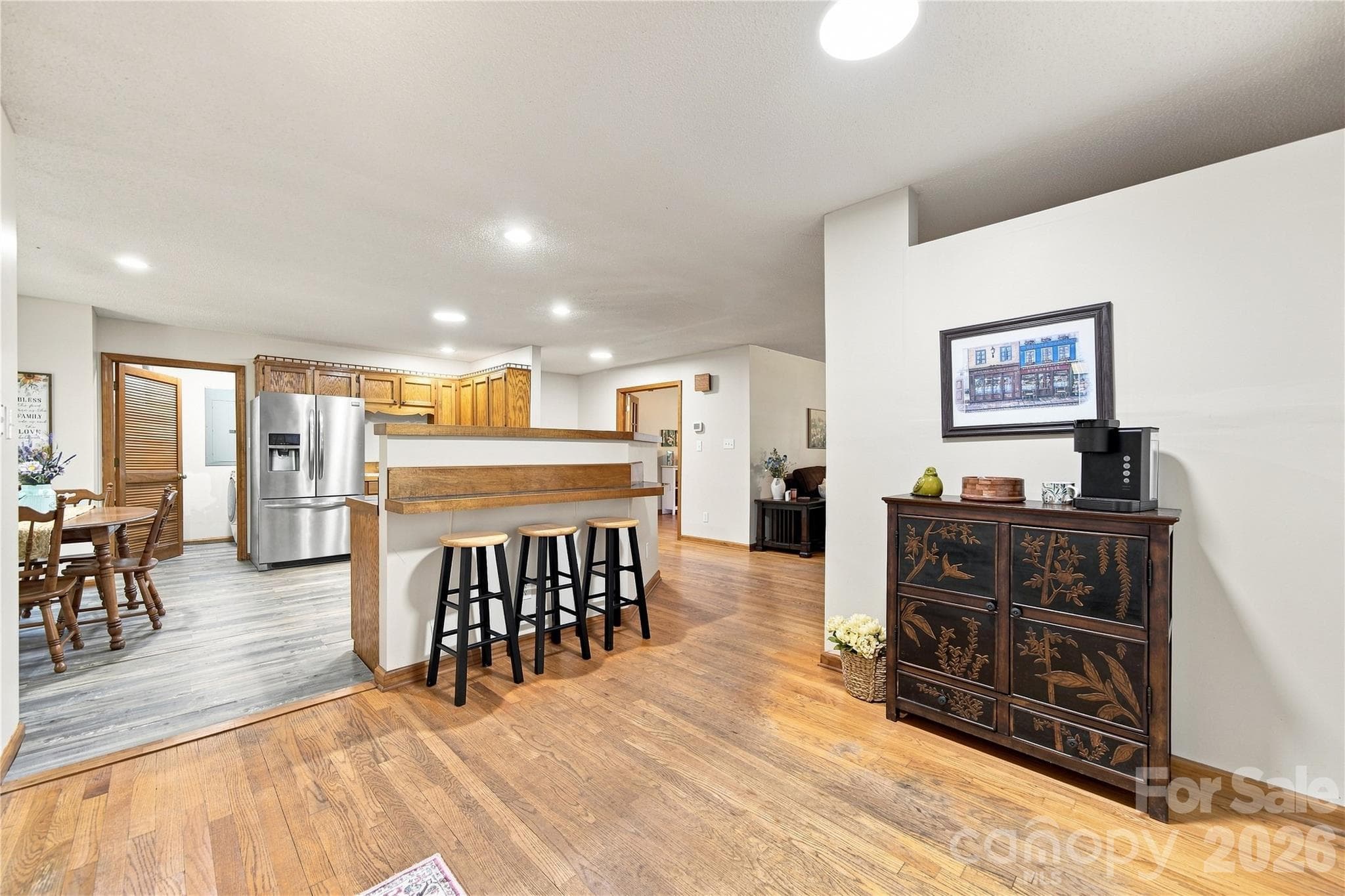 Single Family Residence at 122 Providence Place, York, photo 18 of 45