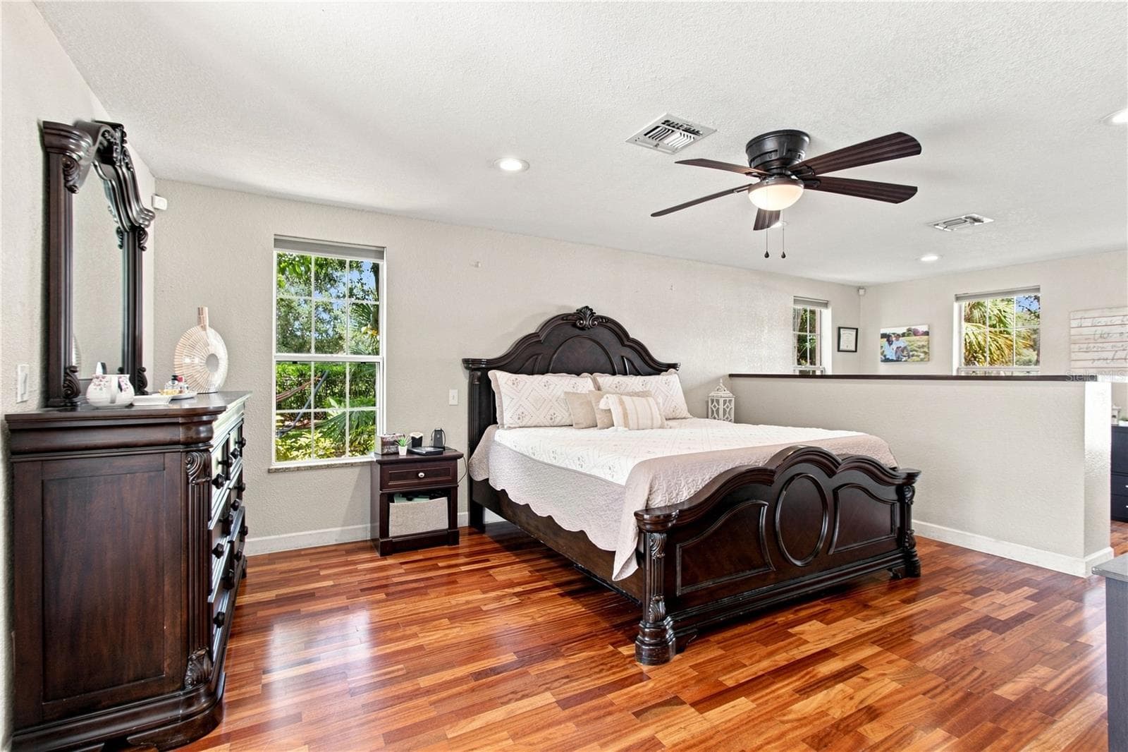 Huge Primary Bedroom - 9020 AUBURN WAY, TAMPA