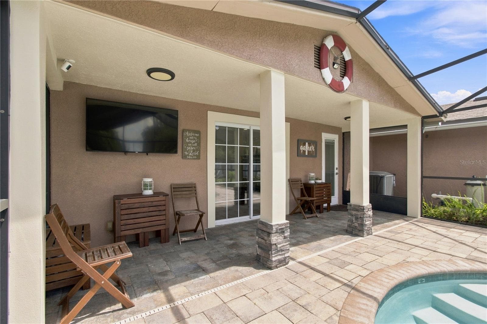 Back covered porch - 9020 AUBURN WAY, TAMPA