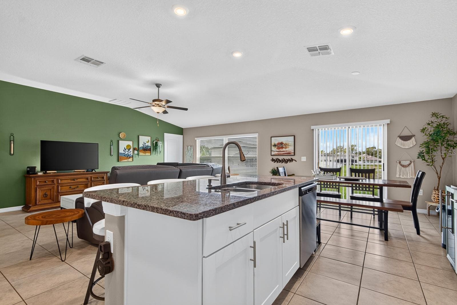 Single Family Residence at 12826 WILDFLOWER MEADOW DR, RIVERVIEW, photo 10 of 60