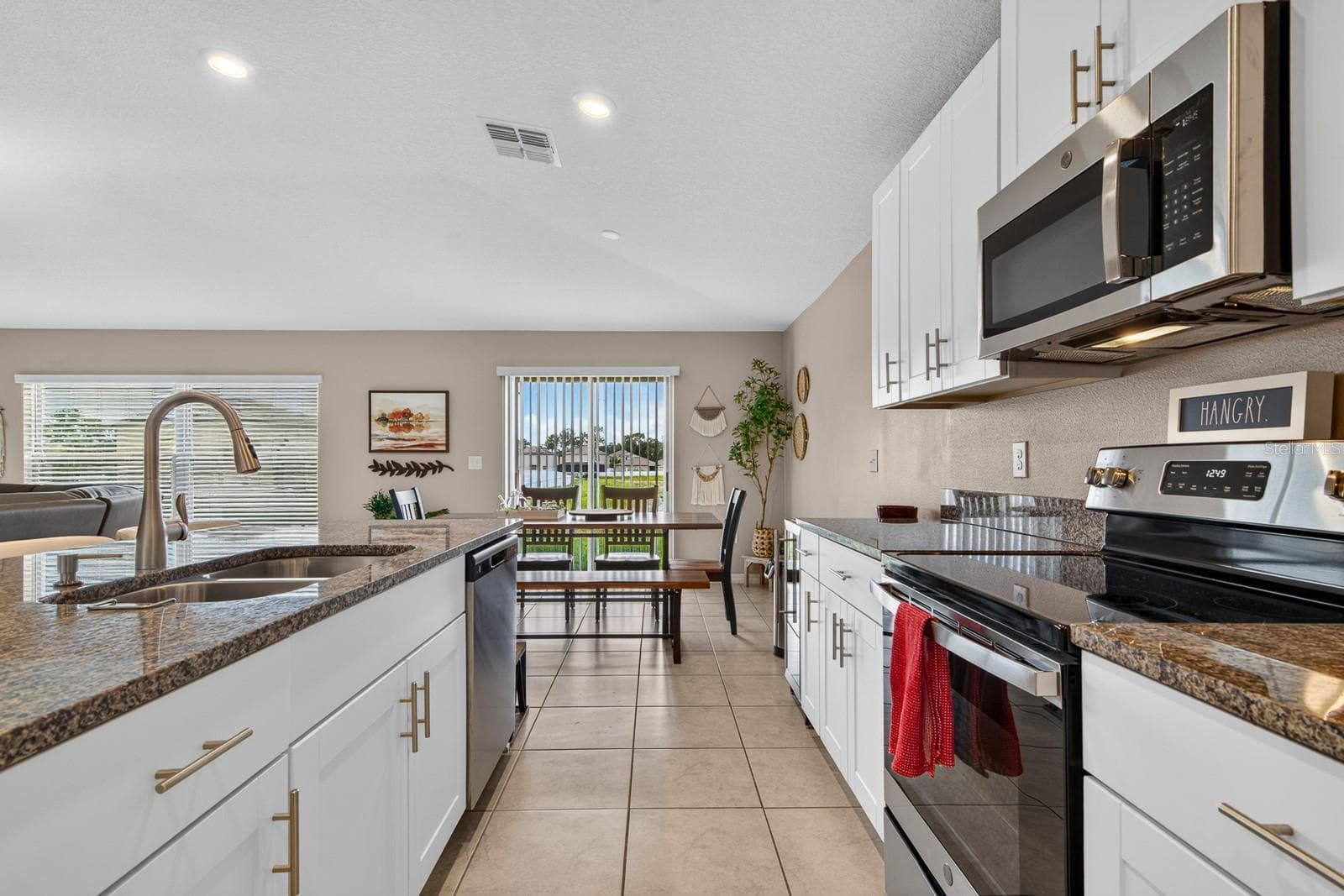Single Family Residence at 12826 WILDFLOWER MEADOW DR, RIVERVIEW, photo 16 of 60