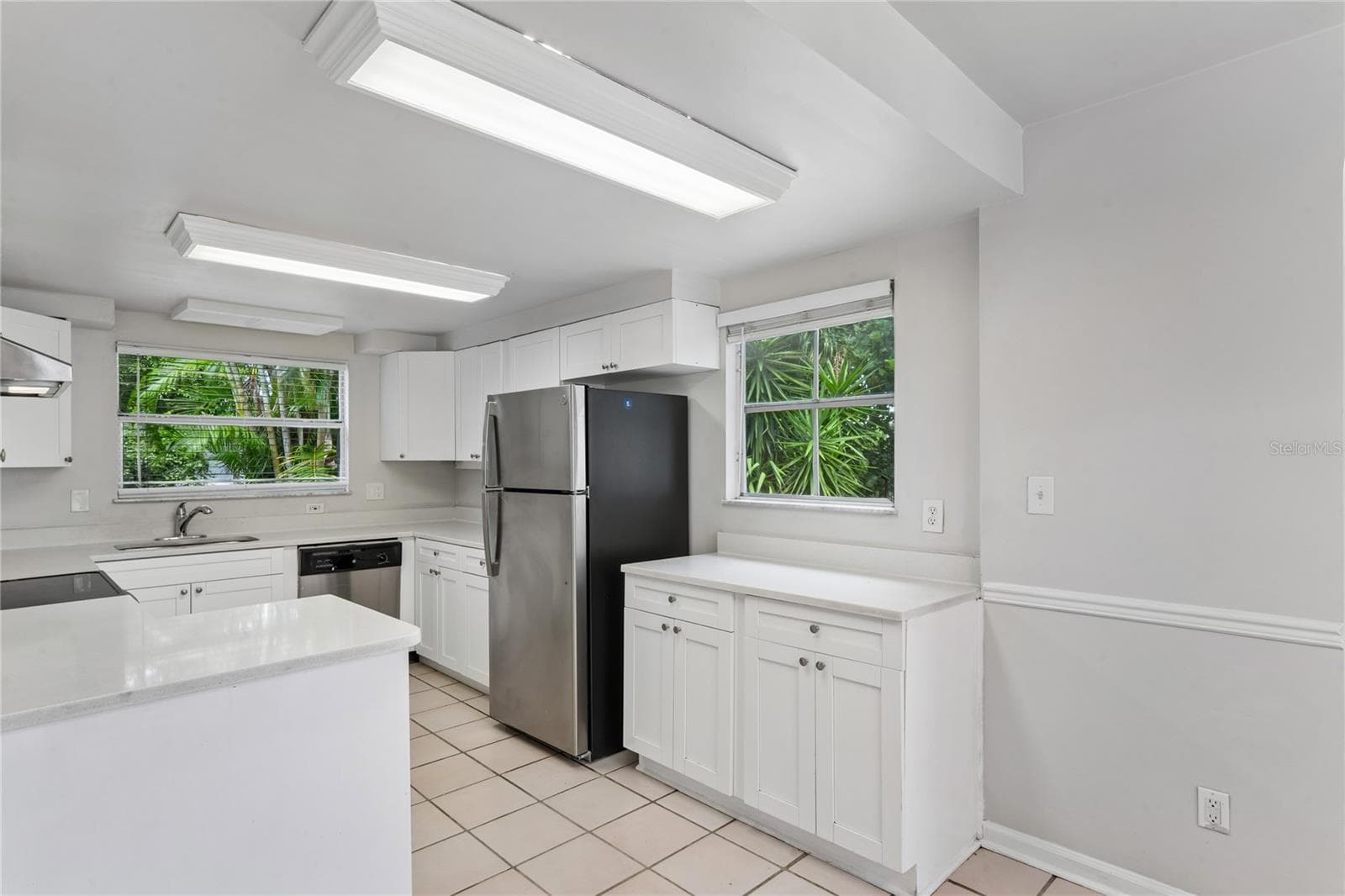 Single Family Residence at 14623 SUNSET DR, LARGO, photo 5 of 24