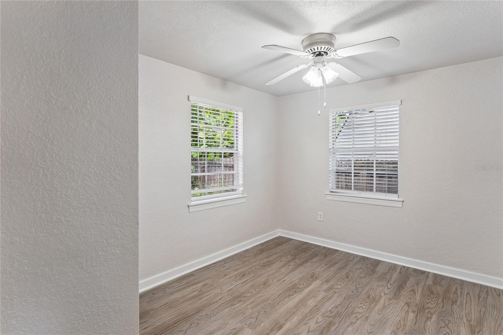 Single Family Residence at 14623 SUNSET DR, LARGO, photo 20 of 24